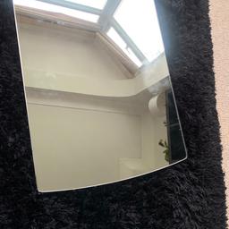 Brand new
Beautiful curved mirror
Slight imperfection but only on the back and not visible from the front
Collection from chapel Allerton