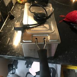 Deep fat electric fryer, fully good working order