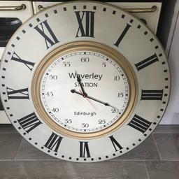WELL KNOWN EDINBURGH STATION CLOCK FRONT
APPROX 28INS DIA X 1/2" THICK CROSS SECTION

BRAND NEW QUARTZ MECHANISM & NEW BATTERY

KEPT IN A DRY COOL ATMOSPHERE AWAY FROM SUNSHINE & FROM A SMOKE/PET FREE CLEAN HOME

THANKS FOR LOOKING