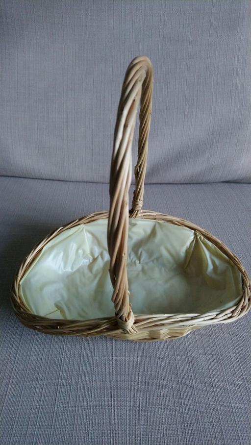 Buy & Sell Hampshire Basingstoke and Deane - Photos for Wicker Flower Display Basket