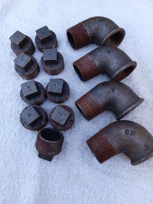 Buy & Sell Leicestershire Hinckley and Bosworth - Photos for Job lot 1 inch Malleable Iron Gas Fittings