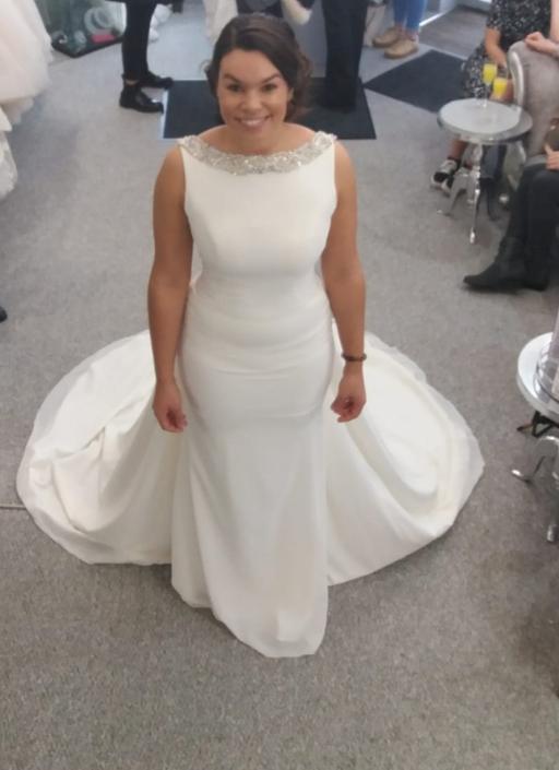 Buy & Sell West Midlands Wolverhampton - Photos for Ronald Joyce Gown