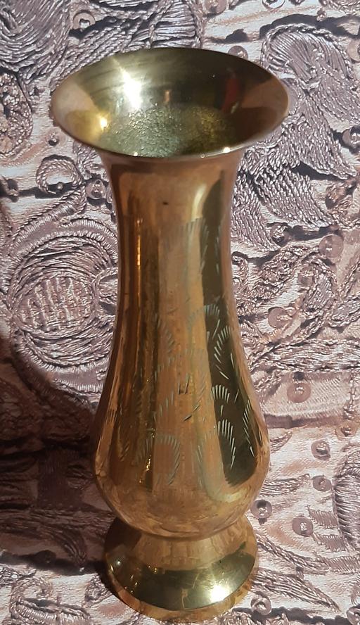 Buy & Sell Merseyside Saint Helens - Photos for vintage engraved brass vase