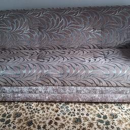 3 settees in excellent condiditon
lenght 180 cm
width 22 inch
depth 27 inch
150.00 each
open to offers
6 cushions included
collection only