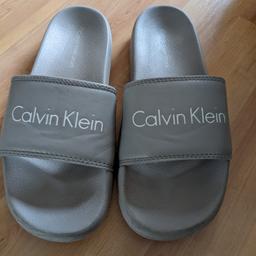 Calvin Klein slides
uk5
grey
used but great condition