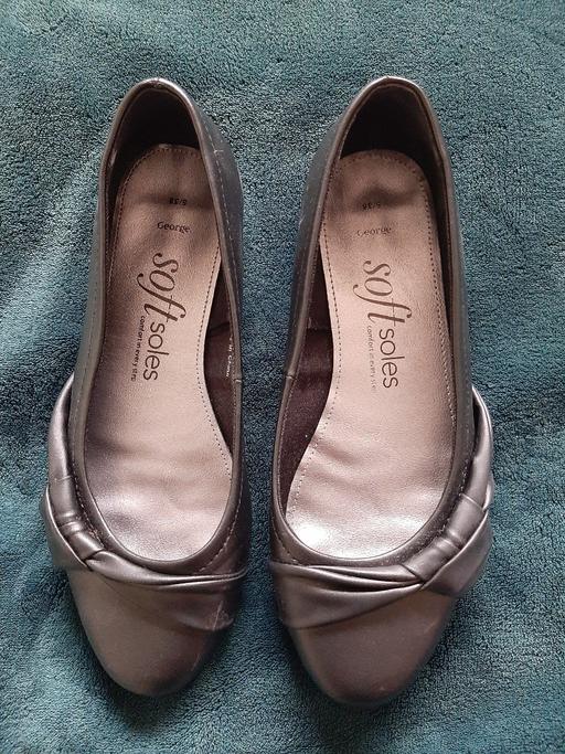 Buy & Sell Greater Manchester Wigan - Photos for Black slip on shoes size 5