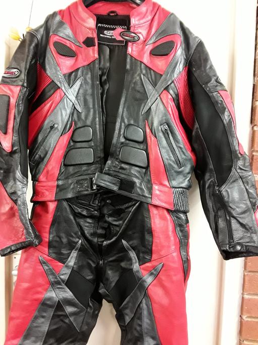 Vehicles Derbyshire Bolsover - Photos for motorbike leathers.
