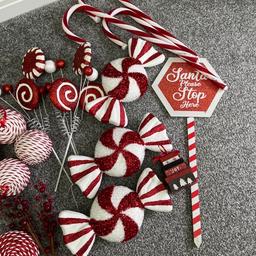 Huge bundle of candy cane Christmas decorations 
Selling as bundle £40 for everything 
Please see my other Christmas items 
Bargains a over 60 items included! Less than £1 each !!!