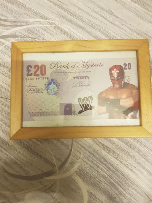 Buy & Sell Nottinghamshire Ashfield - Photos for Wrestling pretend money in frame