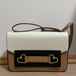 Love Moschino Umhängetasche
3 mal getragen
Originalpreis 200€
Preis ohne Versandkosten
auch abholbar
