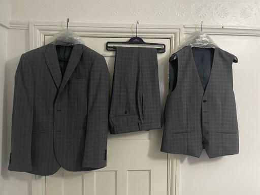 Buy & Sell Lancashire Blackpool - Photos for Mens Suit