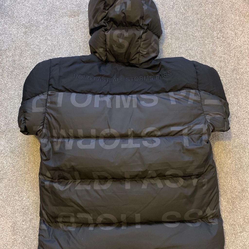 North face Himalayan Down Parka
Brand new
£250
Size: XXS
Sold out