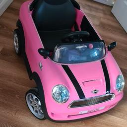 
Great lil car push baby along from 10.months, only selling as my daughters got a trike 