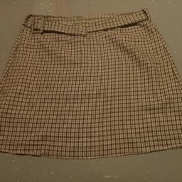 Women's TU Beige Belted Skirt Size 16

Worn a few times but still in a great condition