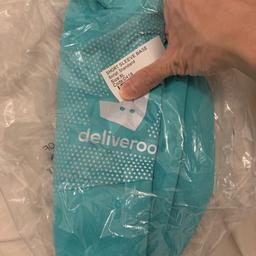 Deliveroo all in XL size
tee x1 brand new still in plastic bag
tee x1 used
Inner jacket x1 used

Total 3 items

Not working for them so sell it
Used item are washed and clear already

Face trade by cash or INPOST collection
Time Mon-fri tube station homerton 6:10pm or plaistow 6:40