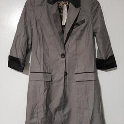New with tags
Size 8 - Grey Blazer with turnbacked sleeves
Smoke and pet free home