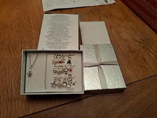 Buy & Sell Norfolk Great Yarmouth - Photos for childs jewellery set