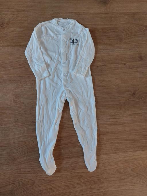 Buy & Sell East Bedfont South West London - Photos for Baby sleepsuit
