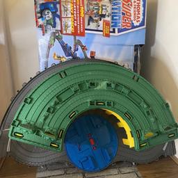 Unfortunately this is incomplete as it’s missing one of the blue ramps. These may be able to be picked up if needed from eBay or similar.


It’s in good condition and has the box although it a little tatty.


It has a few trains included.


Collection only as it’s too big too send through the post.