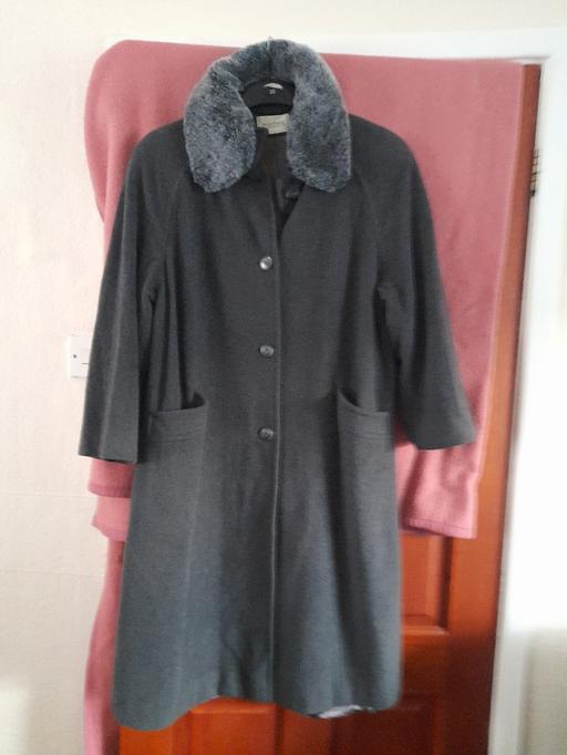 Buy & Sell Merseyside Saint Helens - Photos for LADIES WOOL COAT red £3