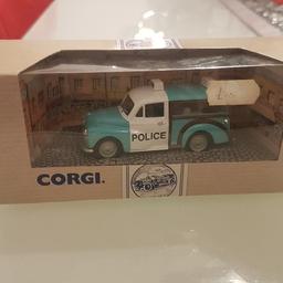 Corgi Morris Minor Traveller mint in box. Box as slight wear .