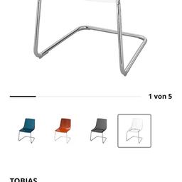 4 Stühle von Ikea - absolut neuwertig- mit Kissen (ohne NP 89€). Tisch leider wie auf dem Bild zu sehen mit kleinem Montagefehler - 136 x 85 cm