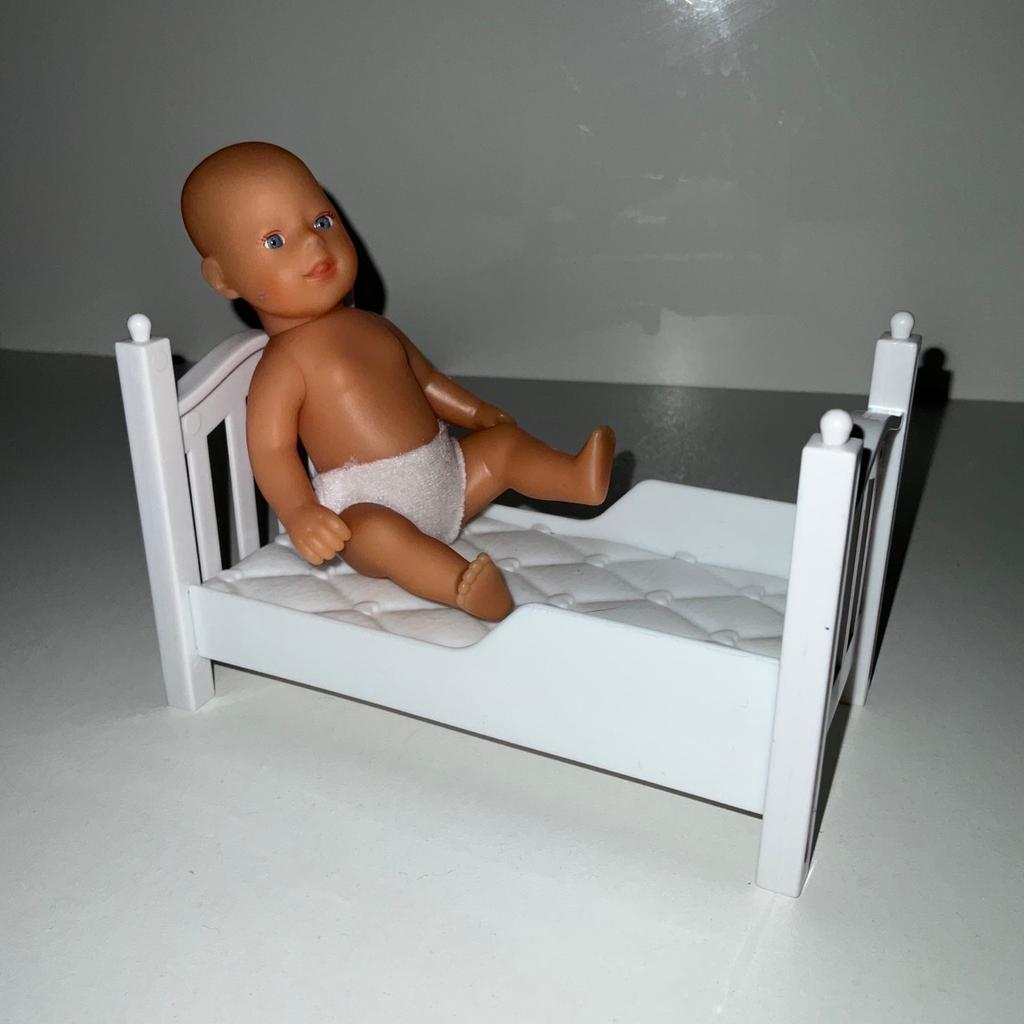 Zapf Creation Mini Baby Born Puppe mit Bett in 1110 Wien für € 7
