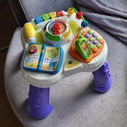 Baby vtech activity table excellent condition
Baby can learn numbers alphabet etc
