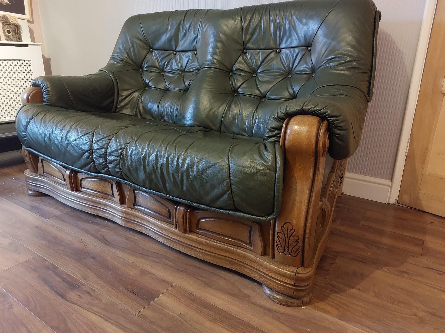 2 seater Solid Oak Leather sofa in CV12 Bedworth für 30,00 £ zum