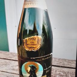 vintage bottle 1992
Leicester le39la