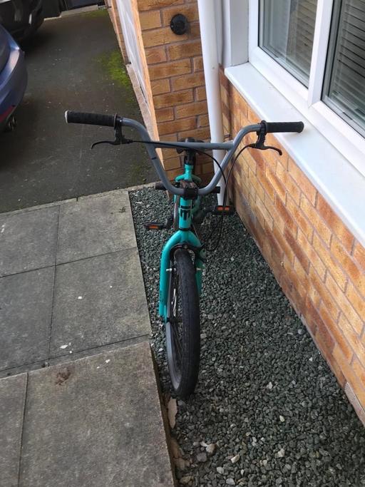 Buy & Sell Nottinghamshire Mansfield - Photos for BMX jump bike with trick pegs