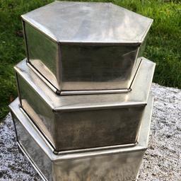 Vintage hexagon cake tin set . Like new but very old. Great deep cake pans set with a makers mark. Three hexagonal tins for wedding cake’s Christmas cakes or any other really . Look great in a house on display or a bakers shop. Rare go find in such good condition for this age