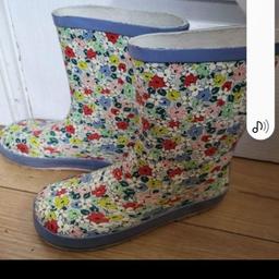 Girls wellies boots size 2
