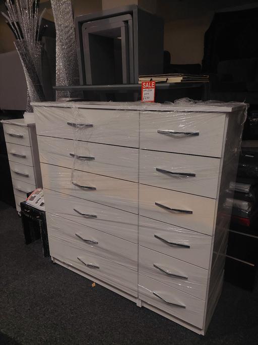 Buy & Sell Staffordshire East Staffordshire - Photos for LARGE CHEST DRAWERS