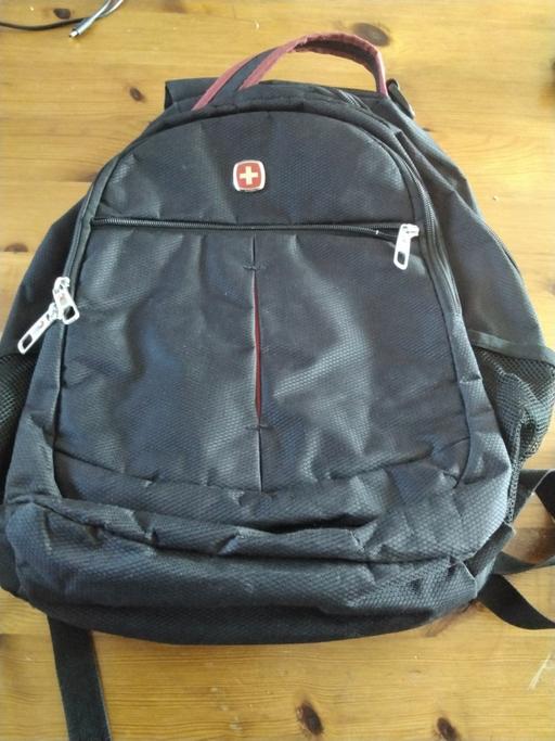 Buy & Sell Surrey Waverley - Photos for wenger backpack