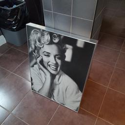 Minor markings / 80cm x 60cm x 6.5cm / Bought for £74

Message if wanting to buy to arrange a collection day & time OR if you have any questions. Full description for this item is also available on request

Ignore - marilyn monroe picture wall art decor decorative furnishing picture frame pic black white picture icon framed
