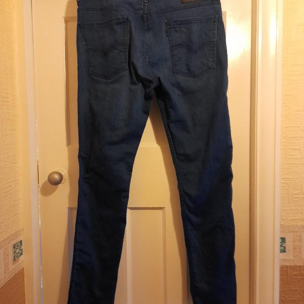 Dark blue stretch skinny 510's.
Hardly worn in ex. cond.
fy3 layton or post for £3