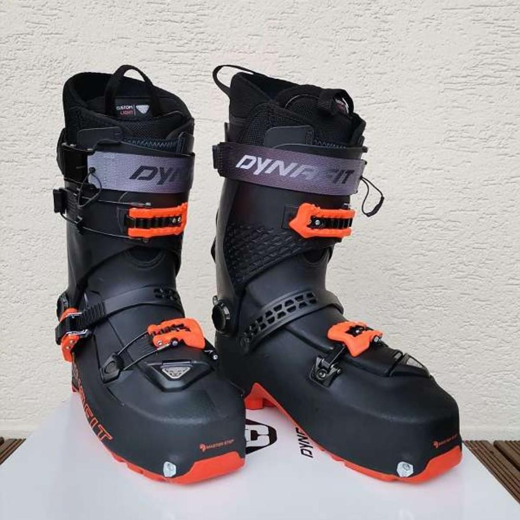 Verkaufe Dynafit Touren Ski Schuh, 120 Flex, nur 1x zur Anprobe getragen, Größe 27,5 UVP 650 Euro