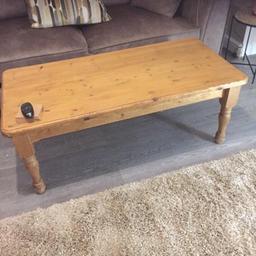 Pine coffee table really sturdy and solid in very good condition. Can be painted to suit home colours. Please message me for more information