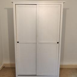 Hemnes wardrobe with 2 deals sliding doors