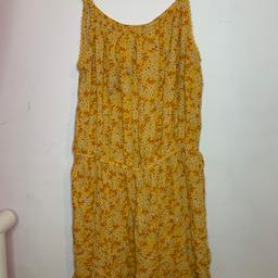Flower print jumpsuit great for summer.No refunds/returns