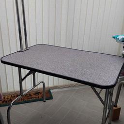 foldable dog grooming table with restraint arm . Good working order. sturdy
collection only