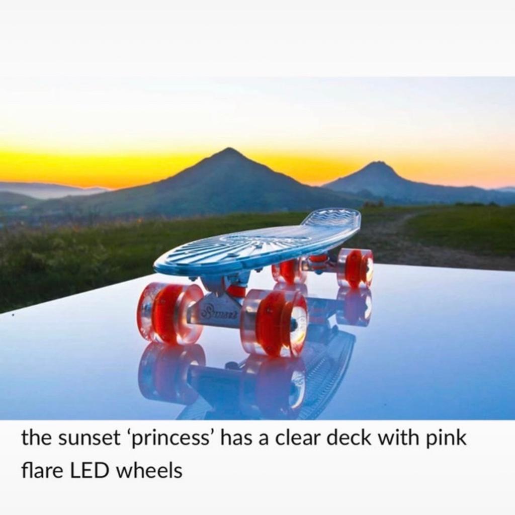 Sunset Princess Skateboard leuchtet pink
Ein tolles Weihnachtsgeschenk für Mädchen
Np 99€
Abholung keine Reservierung