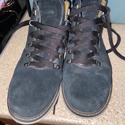 Suede boots by timberland in great condition