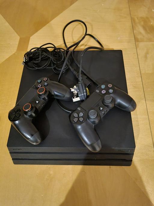 Buy & Sell North West London Queensbury - Harrow - Photos for PS4 Pro 1TB