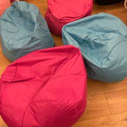 4 x bean bags
2 x turquoise
2 x pink