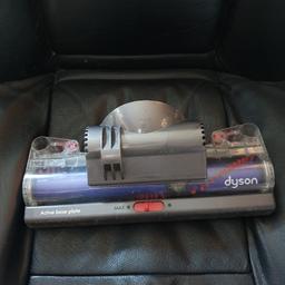 Dyson brush head floor tool to fit dc40 dc41 & dc55 erp with blue brushes 
perfect working order and will be shown working on vac before purchase £25 NO OFFERS DARWEN BB3 0DU