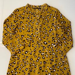 Tolle Bluse im Animal Print Style mit halblangen Ärmeln