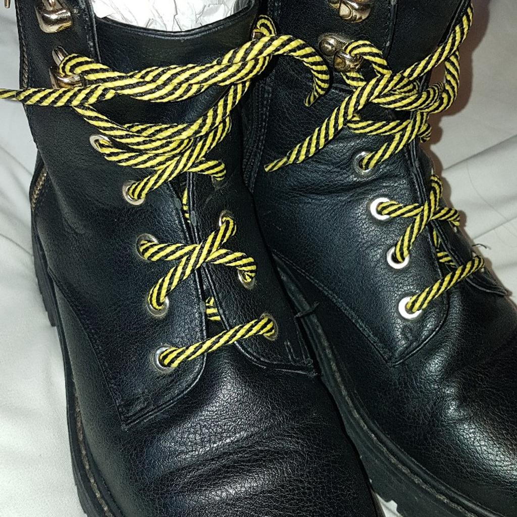Ladies River Island Zip And Laces Fastening size 6 Boots. Great used condition. Comes with original laces and a brand new pair of authentic Dr Martens Air Wair 90cm laces which really make the boots stand out. Please note only the black zips open and close, the brass coloured zips are just for show. See photos for condition and size. I can offer try before you buy option but if viewing on an auction site viewing STRICTLY prior to end of auction. If you bid and win it's yours. Cash on collection or post at extra cost which is £4.55 Royal Mail 2nd class signed for. I can offer free local delivery within five miles of my postcode which is LS104NF. Listed on five other sites so it may end abruptly. Don't be disappointed. Any questions please ask and I will answer asap.