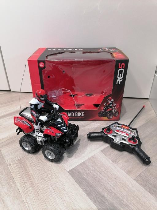 Buy & Sell West Midlands Wolverhampton - Photos for As new in box Red 5 RC quad bike & rider